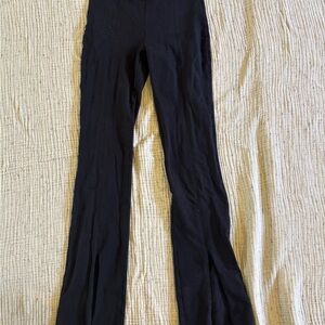 Alo Airbrush High Waist Flutter Legging